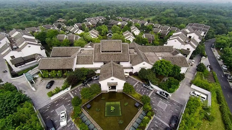 intro aerial view 920x518%20(1)
